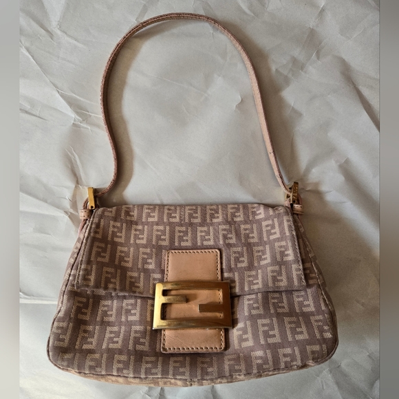 Fendi Baguette Cloth Mini bag, dusty pink - Picture 1 of 14